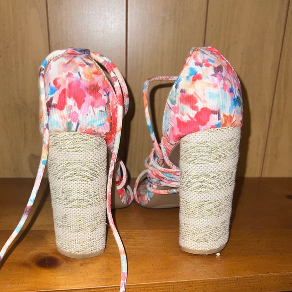 Lace up Charlotte Russe previously used shoes. 7.5 - Picture 4 of 5